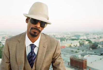 هل سرق تامر حسني وهج الدويتو من هيفا وسنوب دوغ؟